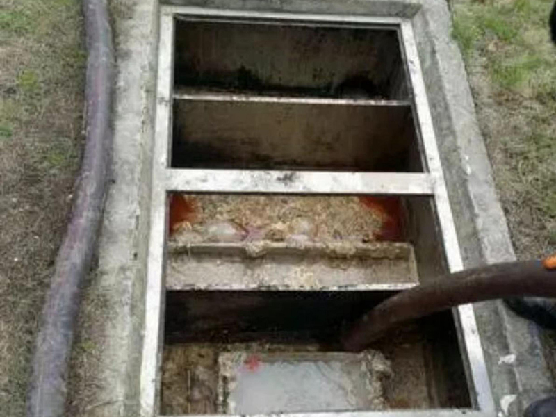 群英乡隔油池清理